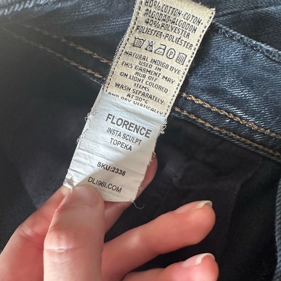 DL1961 - Florence Skinny Sculpting Jean (bootcut ankle) - Size 29 - EUC - Picture 13 of 13
